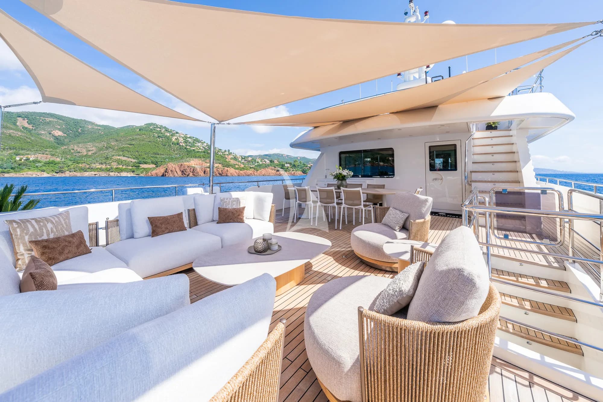 Upper deck outdoor salon