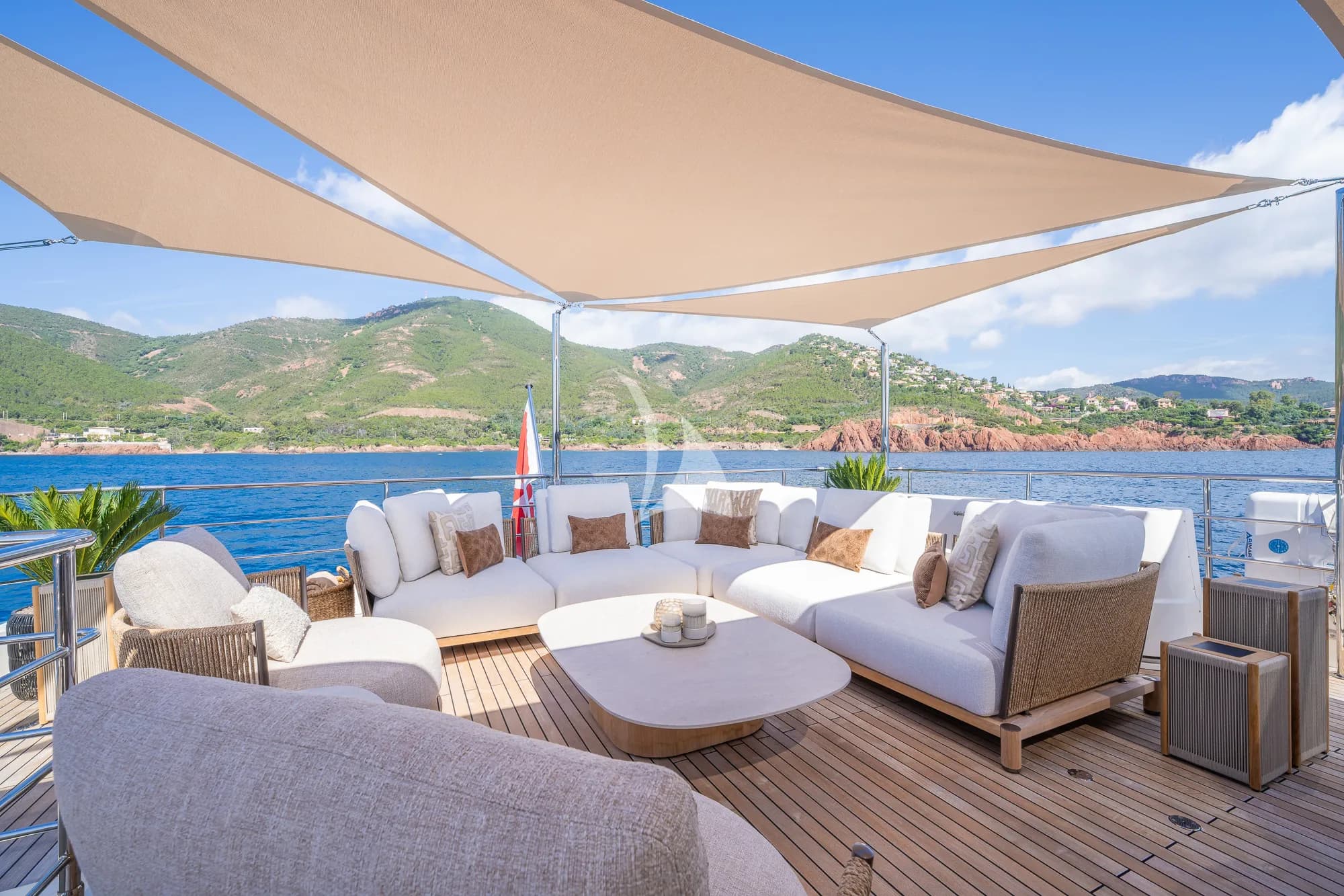 Upper deck outdoor salon