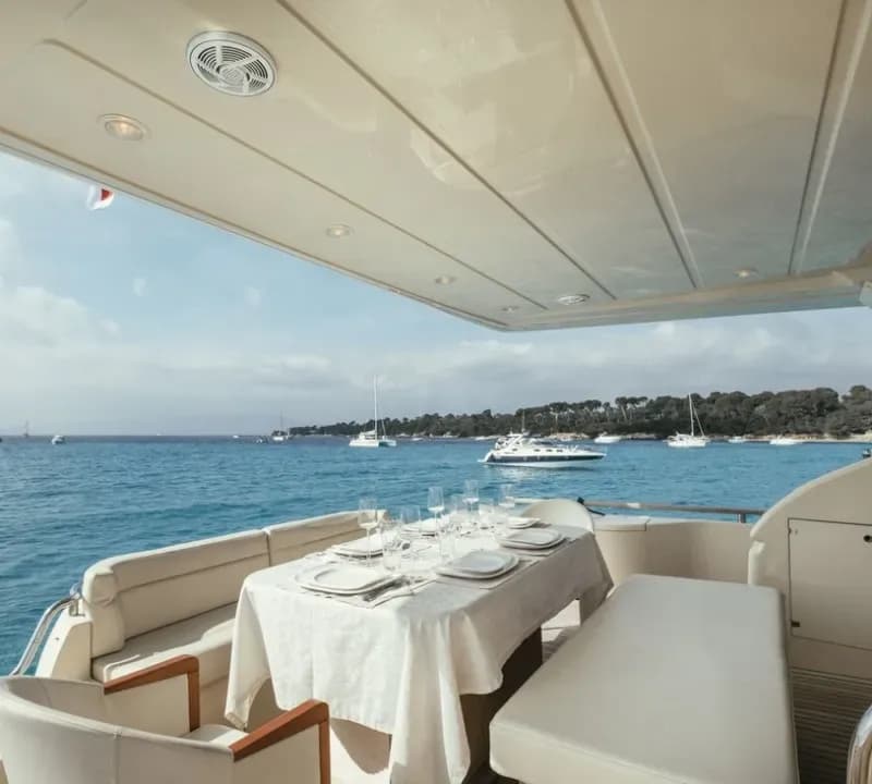 Aft dining area
