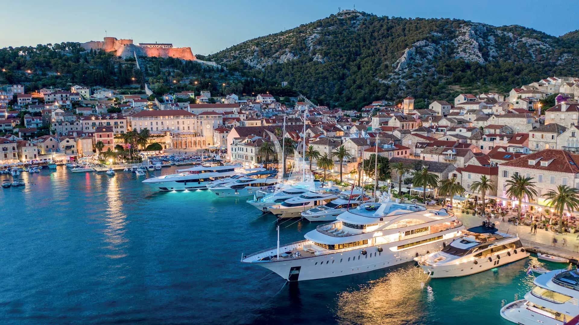 M/Y ANTHEA